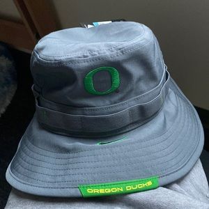 Oregon Ducks Gray On-Field Nike Bucket Hat
